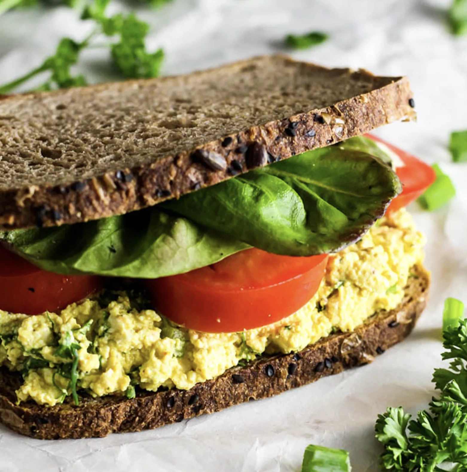 Sandwich à la salade d'œufs
